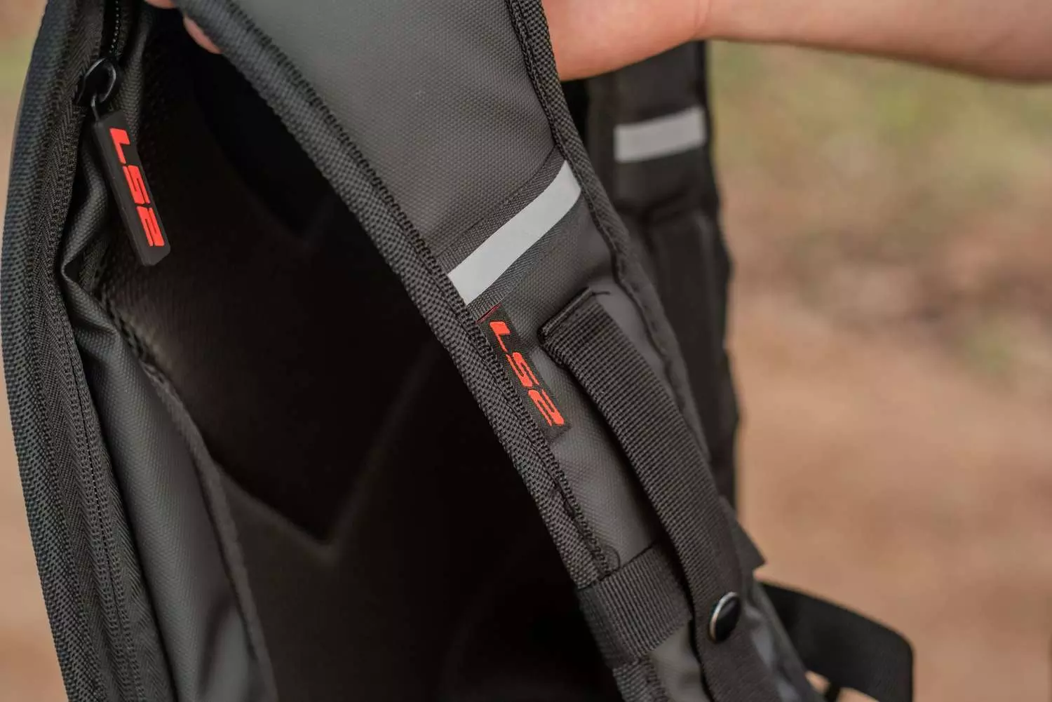 MOCHILA RIGIDA 50 L - BLACK