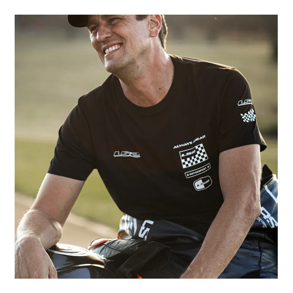 REMERA CLUB - ESTAMPADA - NEGRA
